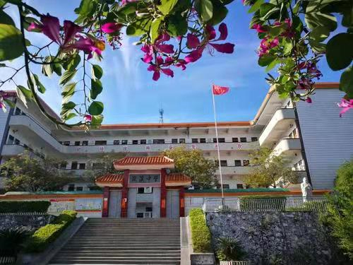 廣東五華縣安流鎮(zhèn)洑溪中學(xué)采用一臺10匹金地帕爾機組正式運營